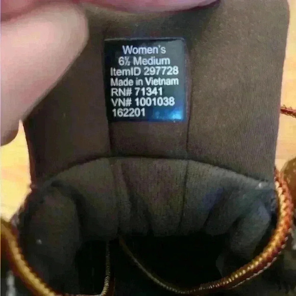 LL BEAN BOOTS - Picture 5 of 7